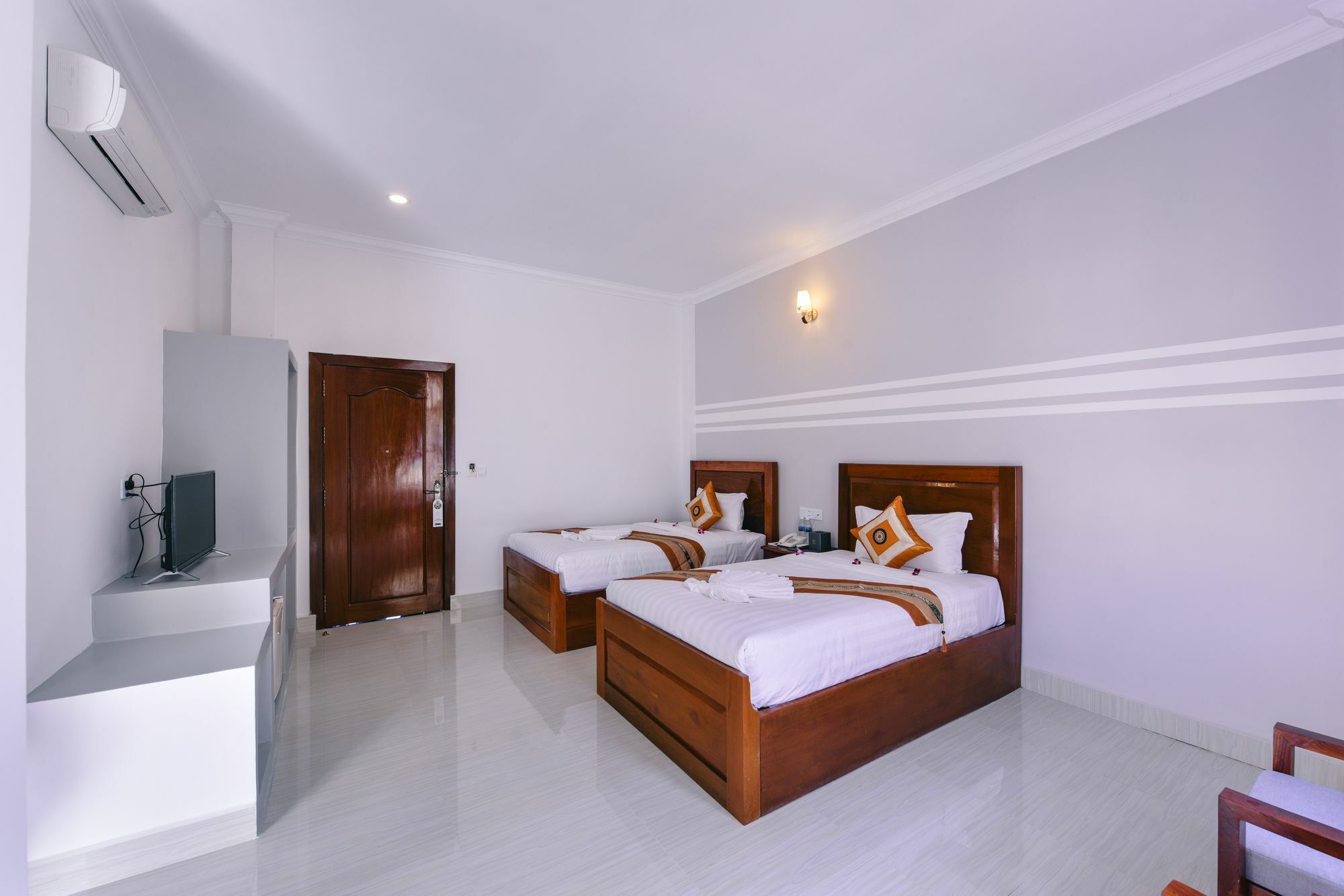 Sky Palace Boutique Hotel Баттамбанг Экстерьер фото