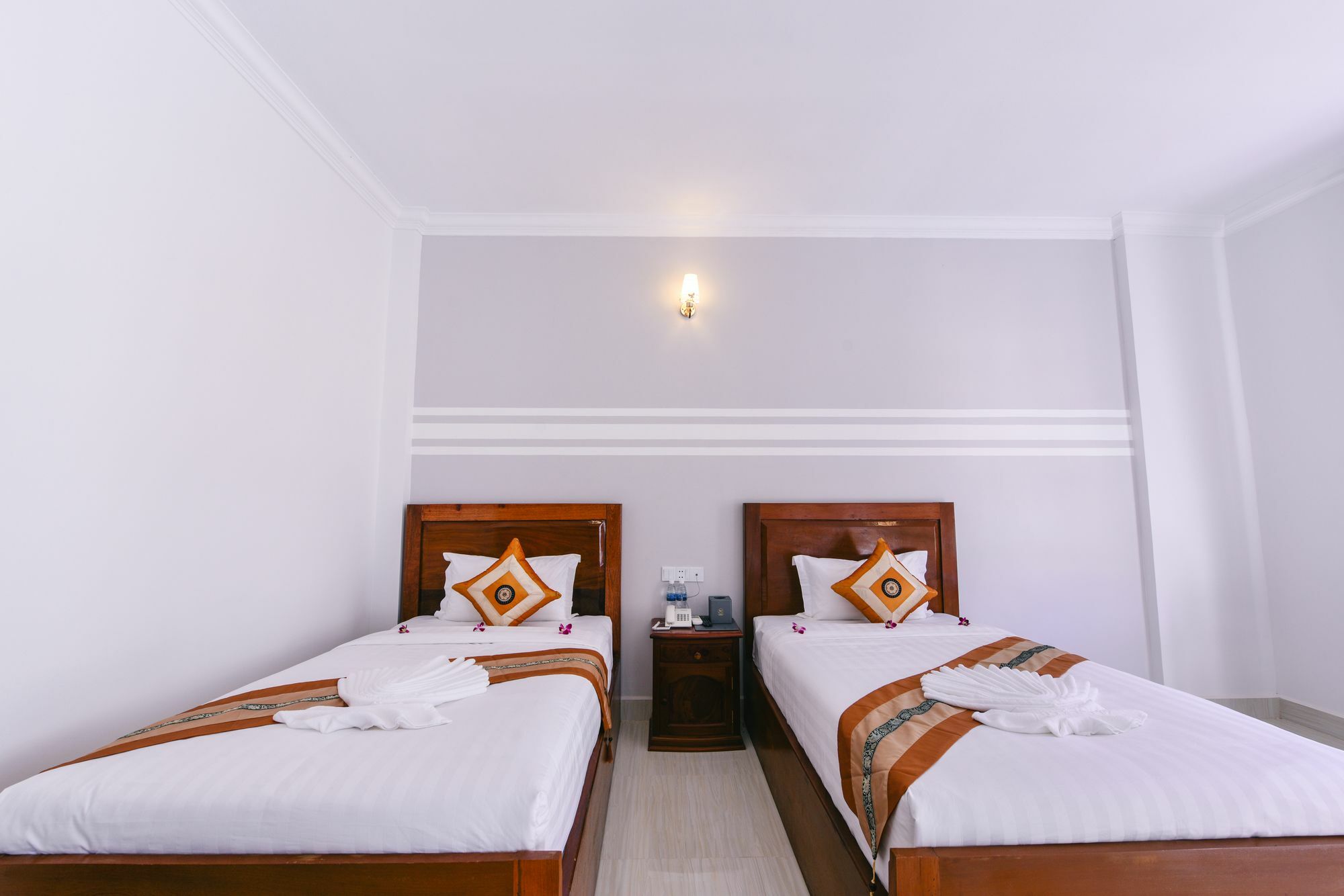 Sky Palace Boutique Hotel Баттамбанг Экстерьер фото